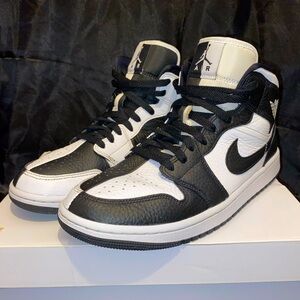 Women’s Air Jordan “Homage”